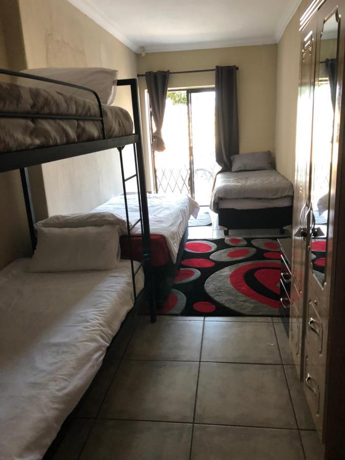 Budget Stay Kempton Park Extérieur photo